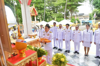 ร่วมพิธีถวายผ้าพระกฐินพระราชทานกรมส่งเสริมสหกรณ์ ประจำปี ... พารามิเตอร์รูปภาพ 1