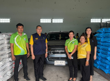 สหกรณ์จังหวัดนครสวรรค์ส่งมอบน้ำดื่มช่วยเหลือสมาชิกสหกรณ์ผู้ประสบอุทกภั ... พารามิเตอร์รูปภาพ 5