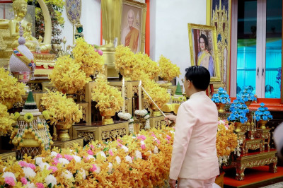 เข้าร่วมกิจกรรมสวดมนต์ข้ามปี ... พารามิเตอร์รูปภาพ 1