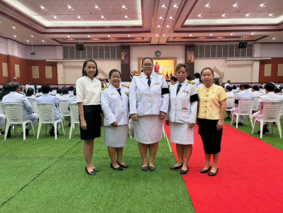 เข้าร่วมพิธีวางพานพุ่มดอกไม้และถวายราชสดุดี ถวายพระราชกุศล ... พารามิเตอร์รูปภาพ 1